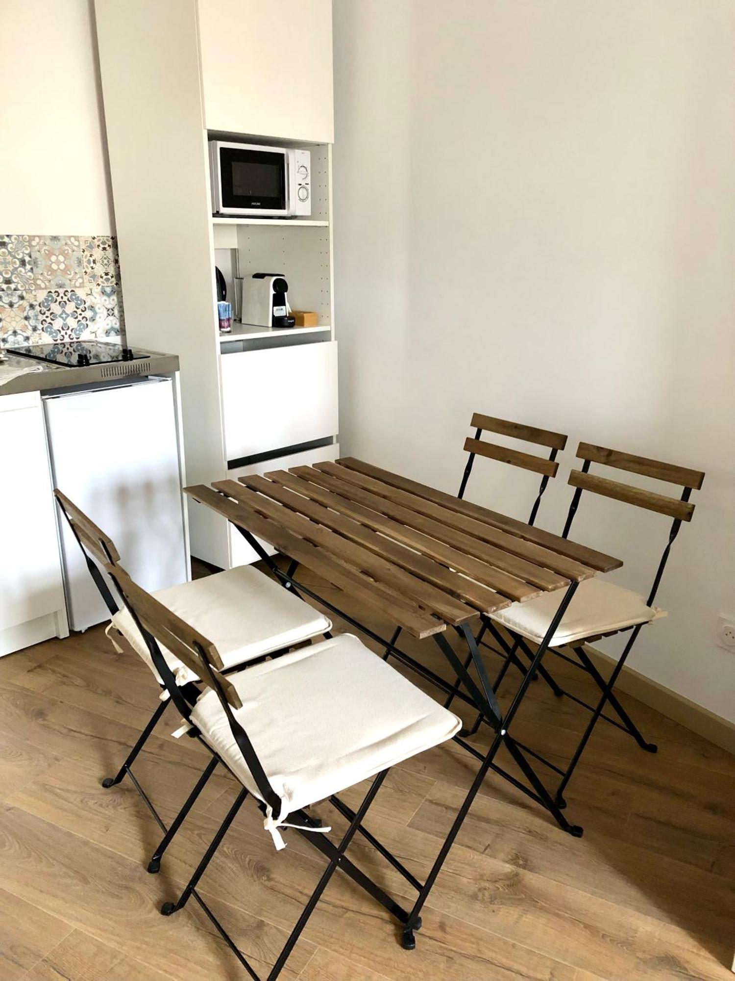 Logement Neuf, Tout Confort, Au Coeur Du Village Saint Didier  Exterior photo